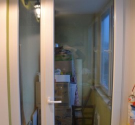 Установка балконной двери и остекление балкона - фото - 1